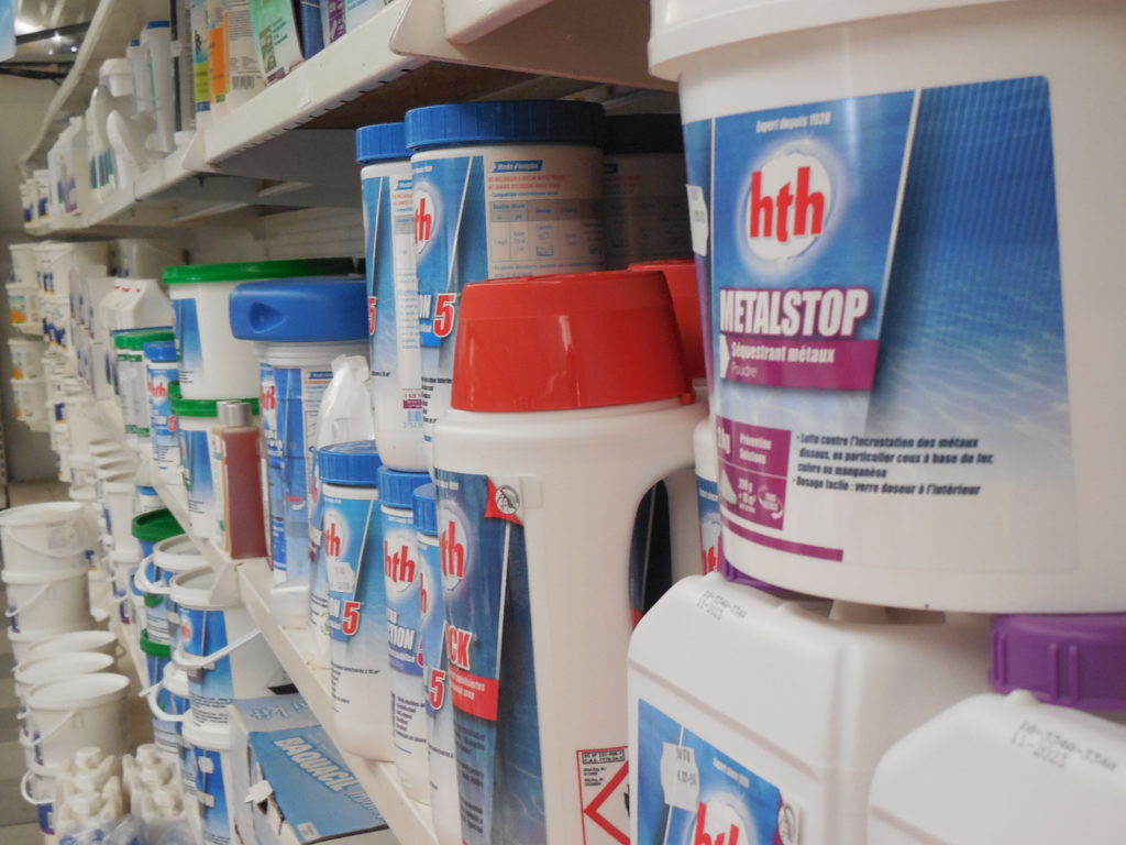 Produits d'entretien pour piscine (séquestrant métal)
